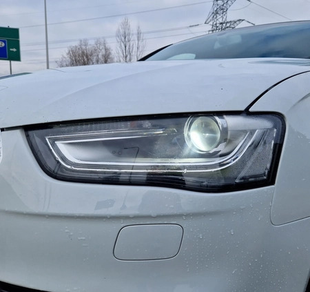 Audi A4 cena 44900 przebieg: 199000, rok produkcji 2013 z Żory małe 191